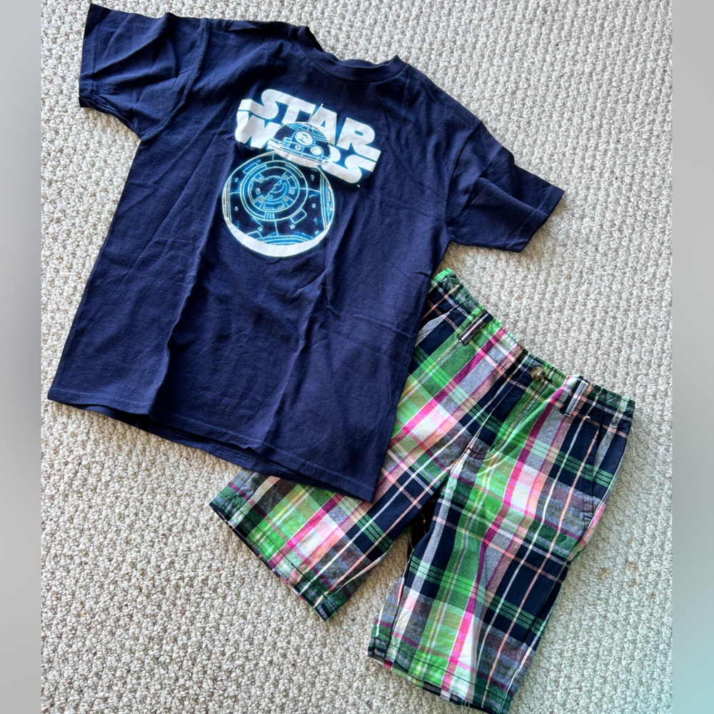 Boys Cotton StarWars T-shirt (Size S) and a Gymboree Checkered Shorts (Size 8)